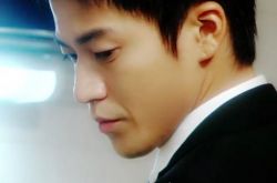 小栗旬演过的电影我想吃掉你的胰脏 真人版剧情十分感动 