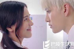 一吻定情泰版第一集剧情介绍 女主因救猫事件对男主一见钟情 