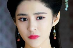 李心艾锦绣未央图片唯美 彭维演绎乱世深情 