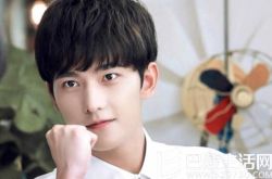 杨洋呆萌照令人尖叫不已  《微微一笑很倾城》收视狂飙 