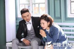 胡军和杨烁演的电视剧潜伏在黎明之前 可贵可敬的战火红颜 