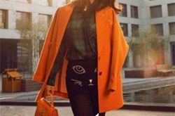 守婚如玉蒋欣丝袜剧照性感十足 其“疯狂”演绎爱与痴 