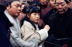 任程伟女儿任格《楚汉争雄》同台飚戏    被赞表现自然 