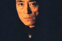 张艺谋导演五个印象为十三钗辞去职务 严谨艺术态度去创作 