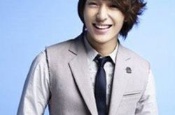 欣赏崔钟训和林允浩合照 携手出演《Prince 的王子》 