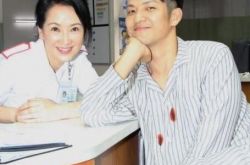 三人行钟汉良剧照公开 良哥新剧搭档唐嫣引争议 