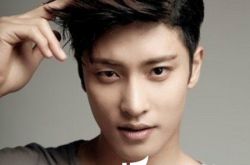 方成勋主演的电视剧有哪些呢 揭他女朋友是谁 