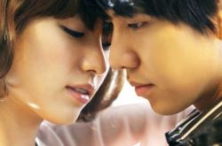 韩孝珠李胜基吻戏好甜 灿烂夫妇好有爱 