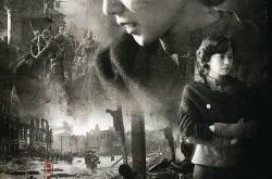 电影南京南京剧照震撼人心  清纯玉女高圆圆变身勇敢战士 