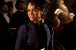 帕丁森漂亮朋友电影完整版 帅哥周旋众女人当中 