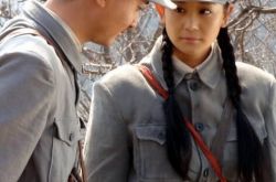 铁血忠魂电视剧海陆演战地记者  紫薇曾陷“年龄造假”风波 