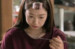 朴信惠最近的电视剧doctors 与金来沅擦出爱情火花 