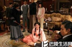 天涯咫尺电视剧插曲由雷佳演唱 一曲绵绵青山天涯咫尺相连 