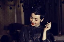 黑冰电视剧女主角照片吸人眼球 蒋雯丽再演《花儿与远方》 