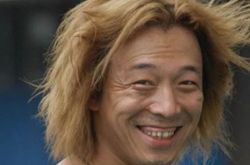 黄渤电视剧作品有哪些 青岛往事三个少年合开商行“德佑聚” 