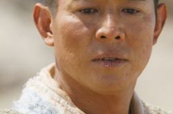 李连杰少林寺主题曲叫什么 觉远为报父仇拜昙宗为师习武少林 