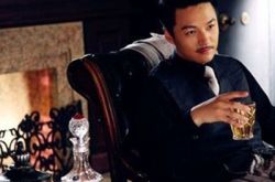 郑国霖主演的电视剧《像火花》 爆料出演反派拒绝脸谱化 