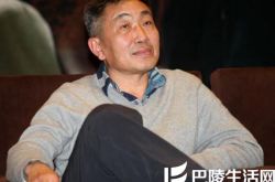 杜源演的电视剧《悬崖边》聚焦反腐 老戏骨首度挑战反派 