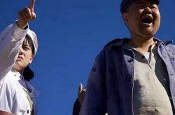 张秉坚的处女作《东北偏北》第五代的漏网之鱼 