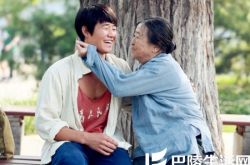 谢孟伟电视剧《背着奶奶进城》 讲述婆孙俩北漂寻亲的故事 
