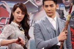 谢欣颖汪东城合拍超级大英雄 男方首当制作人玩嗨 