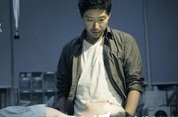 严基俊电影之杀人漫画 惊险恐怖情节让人毛骨悚然 