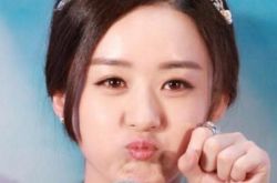 马伟豪力赞赵丽颖乔任梁 “十年后”首次献出闺蜜吻 