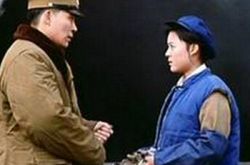 田壮壮《蓝风筝》电影介绍 从孩子的角度看社会 