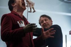 蜘蛛侠布鲁斯坎贝尔神秘反角露端倪 美剧《鬼玩人》主创访谈 