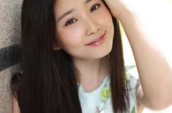 风云岁月吕红旭剧照美艳惊人  兄妹为争家产一事明争暗斗 