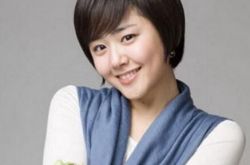 文根英最近演的电视剧《清潭洞爱丽丝》 变身心机女 