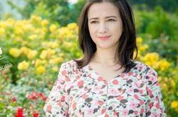 许亚军何晴演的电视剧有什么？ 饰演苦情鸳鸯命运多舛 