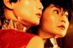 中野良子和张曼玉撞脸 《2046》里演绎万般风情 