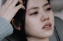 孙艺珍主演的电视剧《个人取向》 与李民浩演对手戏 