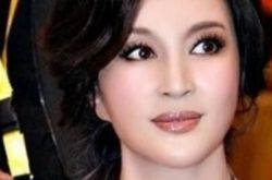 刘晓庆演的电影《快手枪手快枪手》 颠覆形象演夜叉 