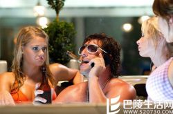 麦嘉老师是什么电影里的人物 爸爸的好儿子讲了什么故事 