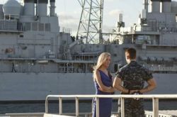 埃里克布吕诺电影之超级战舰 宏大场面让你一次过瘾 