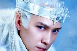 幻城卡索扮演者冯绍峰 以独特魅力诠释幻雪帝国之王 