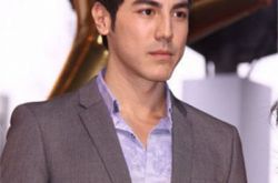 [白梓轩安非他命实力出演 讲述一个男同性恋的感情故事 