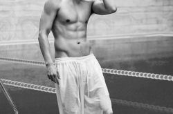 杨烁相恋十年的前女友曝光？原来小包总情史不简单