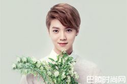 鹿晗秒收400束花 粉丝追星热情高涨