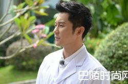 李晨首度自曝家庭情况 家庭太恐怖爷爷是将军李成芳