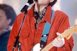 黄家驹去世24年队友发文怀念 死亡真相现场图片曝光