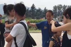 马伊琍参观兵马俑文章抱女儿父爱满满 两人离婚传闻不攻自破