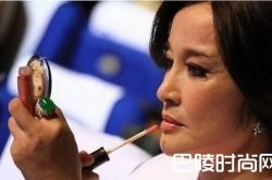 62岁刘晓庆撞脸33岁张俪竟毫无违和感 整容前后素颜遭吐糟