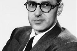 乔治·库克介绍 埃里克·冯·施特罗海姆介绍安东尼·曼介绍约瑟夫·L·曼凯维奇介绍罗伯特·奥特曼介绍黑泽明介绍铃木清顺介绍马丁·斯科塞斯介绍菲利普·考夫曼介绍保罗·施拉德介绍詹姆斯·卡梅隆介绍史蒂文·索德伯格介绍埃德加·赖特介绍