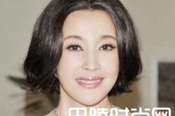 刘晓庆有兄弟姐妹吗 刘晓庆妹妹刘晓红照片