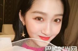 鹿晗女友关晓彤淡妆美瞳女人味十足 和粉丝拥抱合影超暖心