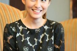 《温暖的弦》丁小岱扮演者郭子千个人资料照片介绍