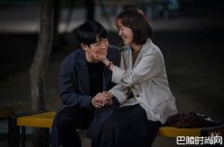 丁海寅越线爱上韩志旼 不容错过的好剧《春夜》